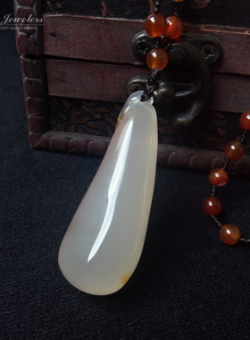 俏色玉髓福瓜吊坠花开富贵项链