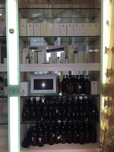 华新幼颜面霜美容院水立方专柜同款正品品质保证面霜200G保湿滋润 - 图1