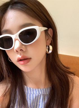 MELIYA2025新款凹造型白色框猫眼墨镜女潮网红太阳镜防紫外线显瘦