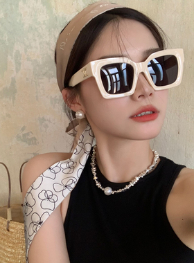 韩版凹造型粗框墨镜女夏季白色