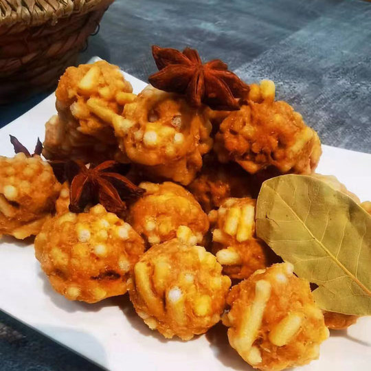 焦炸丸子洛阳特产牛肉汤胡辣汤烩菜水席丸子汤素粉条油炸小焦丸