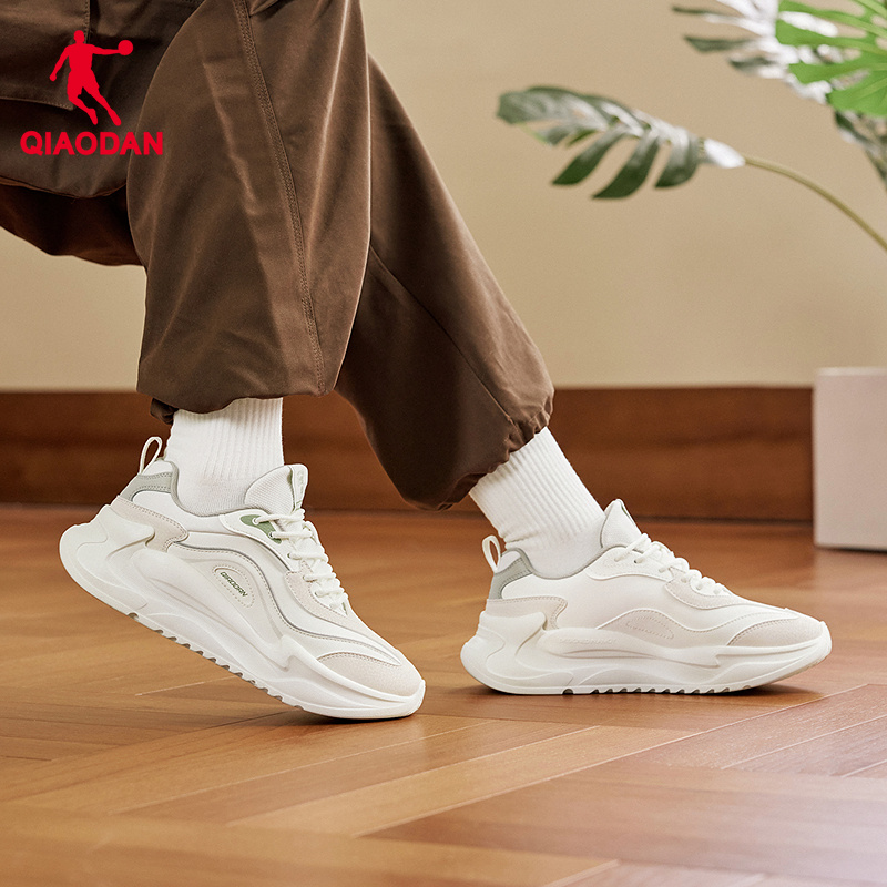 乔丹休闲鞋女2025冬季新款革面防水运动鞋厚底增高老爹鞋轻便鞋子