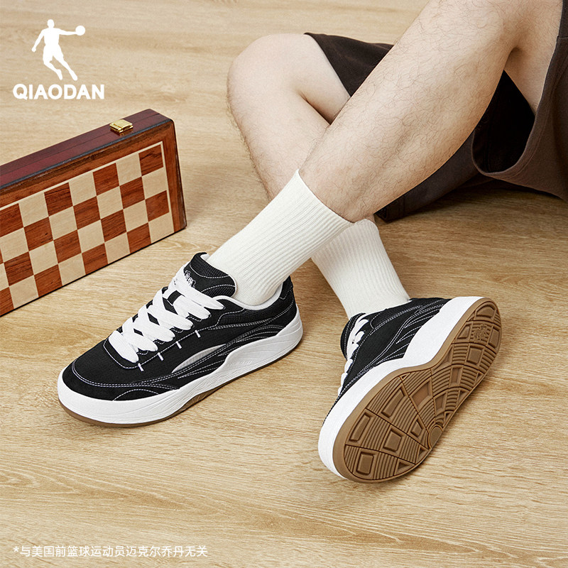 旭日|乔丹黑色男款运动板鞋2025冬季新款潮流厚底休闲公路鞋橡胶 - 图3