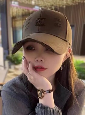 美式复古字母破洞棒球帽显脸小