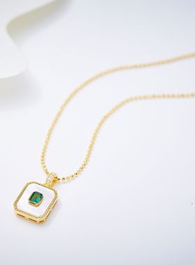 魔猫昭昭祖母绿手工打造饰品高级设计感微镶时尚锆石轻奢