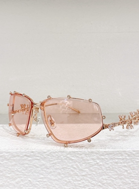 遮阳大气情侣男女墨镜旅行拍照