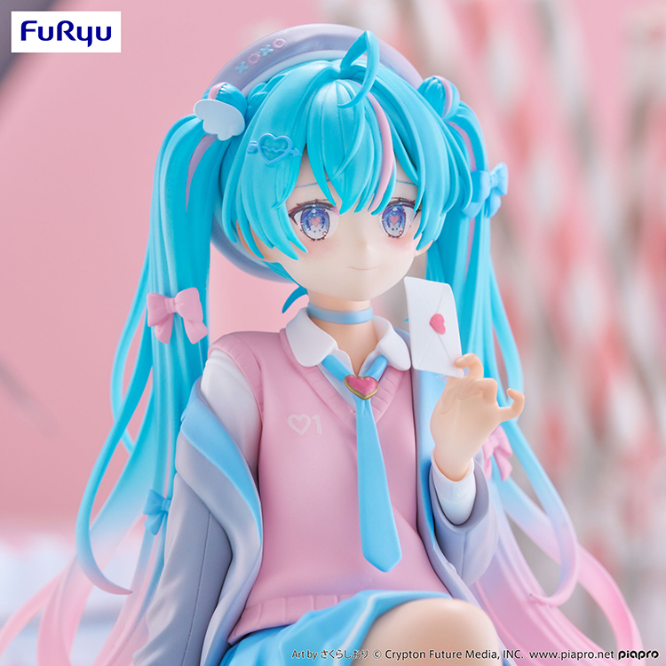 【猫受屋】预 FuRyu 初音未来 恋爱西装外套 水手服 泡面压 景品 - 图0