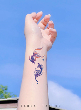 彩色纹身贴她画锦鲤纹身贴