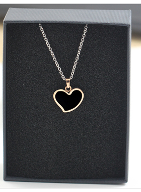 百搭黑色滴胶爱心项链女小众高级感气质锁骨链度假风玫瑰金色配饰