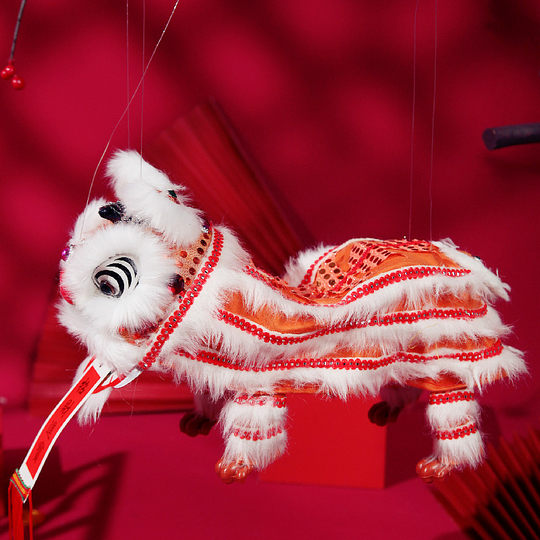 Танец льва, фонарь льва, марионетка на веревке, нематериальное культурное наследие ручной работы.