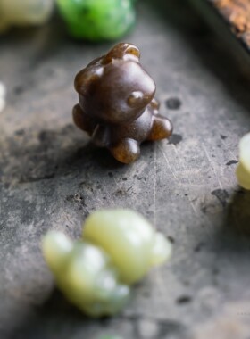 天然和田玉小熊通孔滴溜配件可爱