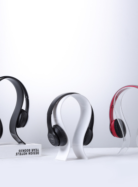 现在北欧轻奢亚克力耳机摆件电视柜书房儿童房音乐主题家居样板间