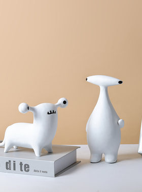 现北欧创意卡通抽象人物动物树脂工艺品摆件家居样板房软装饰品