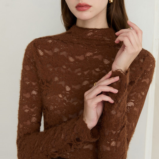 DPLAY Benefits 2025 Winter New Caramel Color Lace Popular Women's Mesh Lace Hollow Top