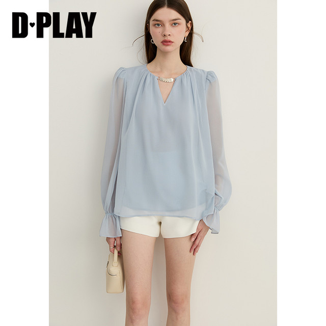 DPLAY ເສື້ອ chiffon ຕ່ອງໂສ້ໂລຫະສີຟ້າພາກຮຽນ spring
