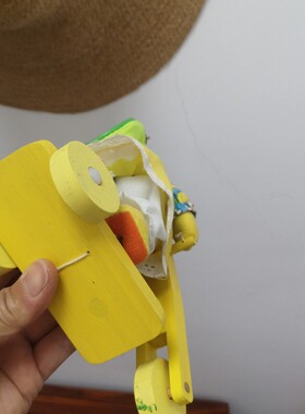收藏样品中古玩具超级破旧 斑驳 儿时唐老鸭骑黄车 小尺寸