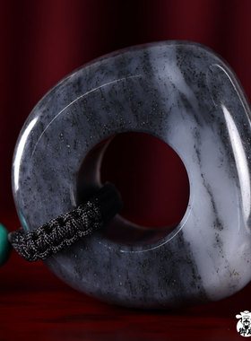 天然新疆和田玉籽料青花玉扳指 墨韵天成 150克