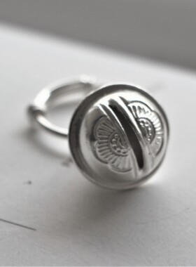 999足银铃铛小缠纹手工设计戒指