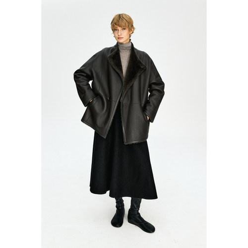 MRS Studios法国进口livarot小美丽奴绵羊皮毛一体两面穿皮草外套 - 图1