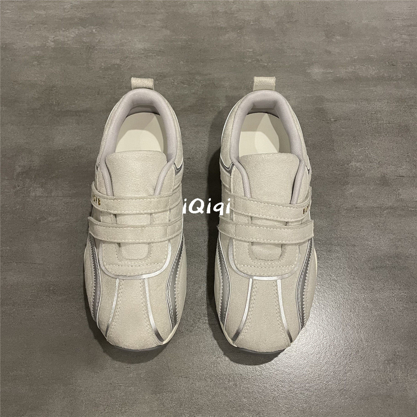 七七主人家 复古风灰色低跟运动德训鞋女2026年春季轻便跑步鞋女,淘宝优惠券,粉丝福利购,淘宝优惠卷