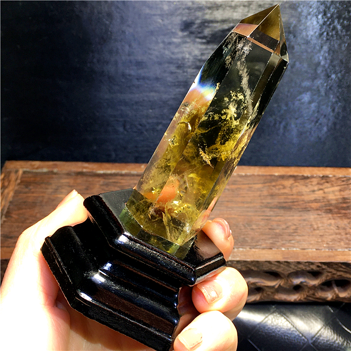 黄水晶柱子彩虹六棱水晶柱原石标本风水灵修消磁净化招财辟邪摆件 黄水晶柱子彩虹六棱水晶柱原石标本风水灵修消磁净化招财辟邪摆件