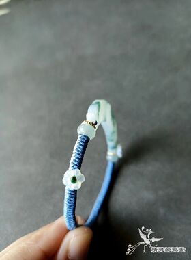 手编飘花翡翠浅雕手牌手绳