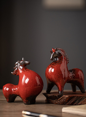 陶瓷唐马摆件小号招财装饰品