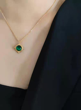 复古金属绿猫眼石钛钢项链高级感椭圆罗盘锁骨毛衣链2021年新款女