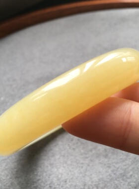 精美59mm手镯玉韵传说糖白玉手镯