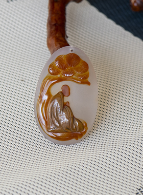 天然原皮红玛瑙俏色项链礼物挂件