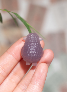 天然玛瑙帝王紫生肖羊吊坠