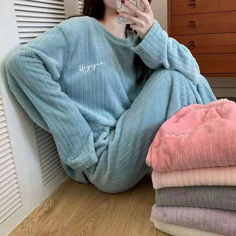 秋冬新款法兰绒两件套睡衣家居休闲保暖