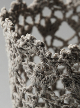 象形design简约现代风手编笔筒