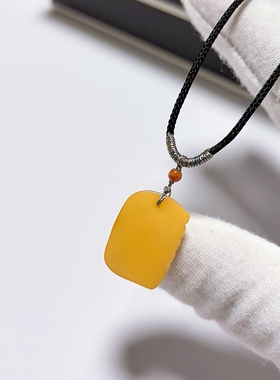 D1300# 天然蜜蜡梳子吊坠锁骨链 一梳百顺19.5*14*4mm