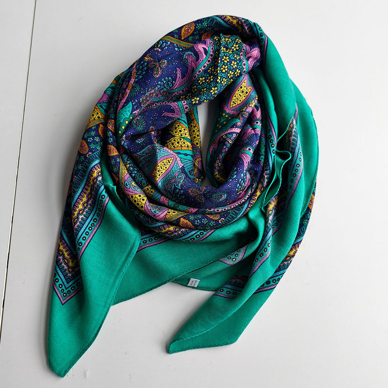 可做披肩 加厚凸显肤质的斜纹宝石绿 超大纯羊毛大方巾围巾,淘宝优惠券,粉丝福利购,淘宝优惠卷