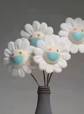 村上隆水瓶潮流潮品卡通房摆件