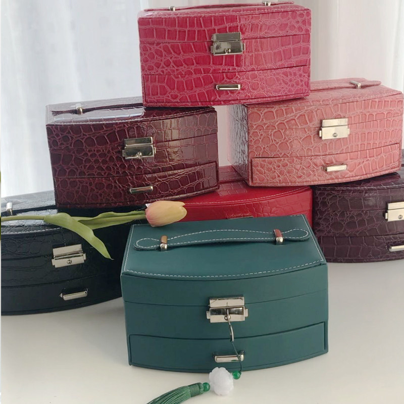 红色首饰盒珠宝饰品收纳盒复古带锁手镯梳妆盒皮结婚礼物手链陪嫁,淘宝优惠券,粉丝福利购,淘宝优惠卷