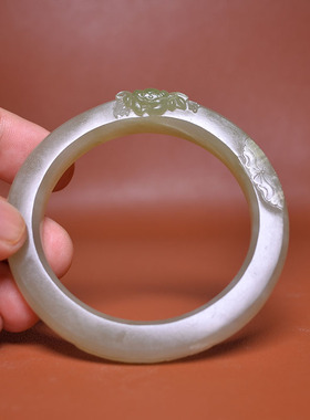 内径54和田玉翠青经典款玉手镯子