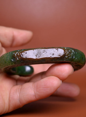 内径55红皮碧玉卡镯子手镯玉镯