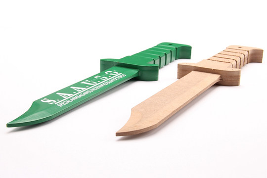 Assassination Classroom Shiota Nagisa Dagger Akabane Weapon