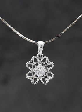 精致锆石镶嵌吊坠925纯银女宝石