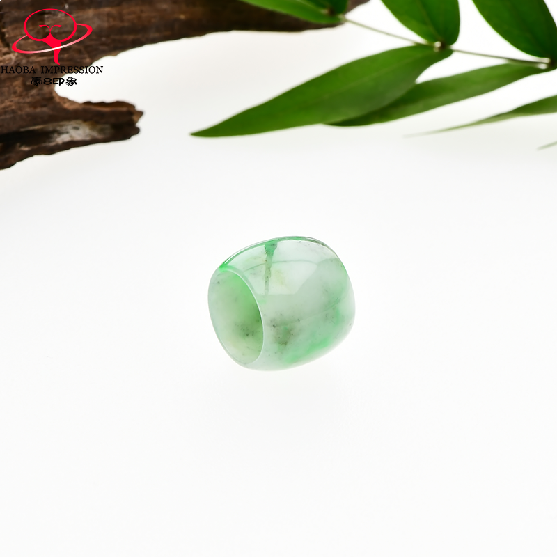 豪8印象x1289天然翡翠阳绿吊坠 豪8印象颈饰