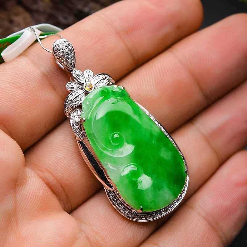 豪8印象l1011翡翠镶金钻玉挂坠 豪8印象颈饰