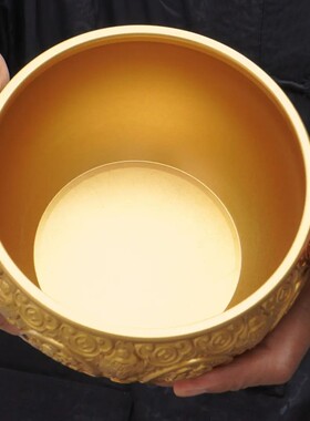 师傅推荐《金蟾聚宝盆》带盖聚宝盆铜摆件桌面家用招财开业摆件