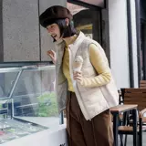 Осенний небольшой дизайнерский короткий бархатный легкий и тонкий жилет с пухом, облегающий крой, по фигуре, тренд сезона, гусиный пух