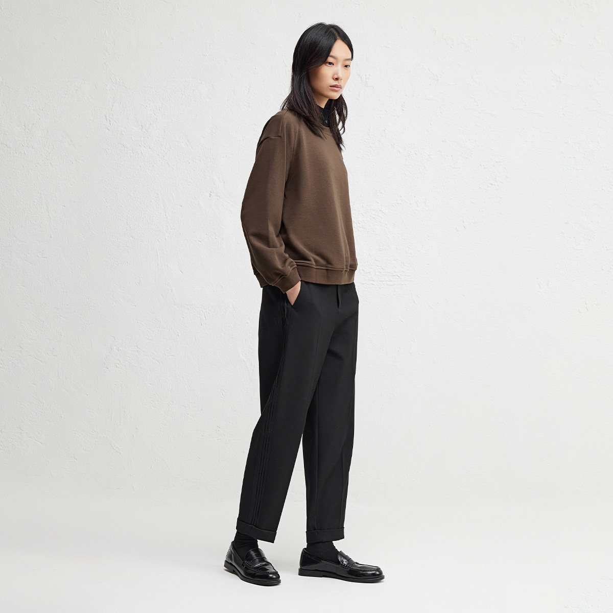 播商场同款Houzichao联名24冬新休闲宽松圆领卫衣女BDR4VD3993,淘宝优惠券,粉丝福利购,淘宝优惠卷