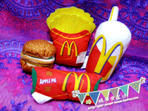 Solo McDonalds 2000 Jedi collection of cola fries apple pie burger 4 pieces of plush magnet fridge sticker