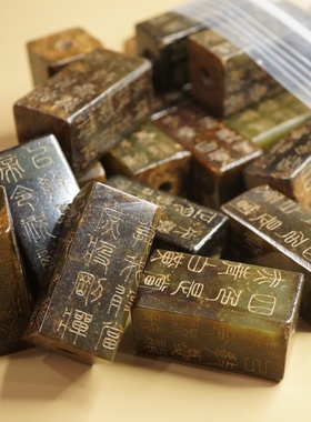 天然和田玉暗刻勒子一物一拍K总