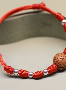 刻字桃核手链专注Alza18