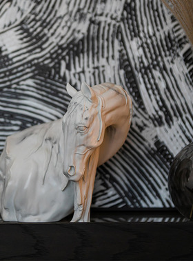 稀奇艺术风这个世界会好限量雕塑